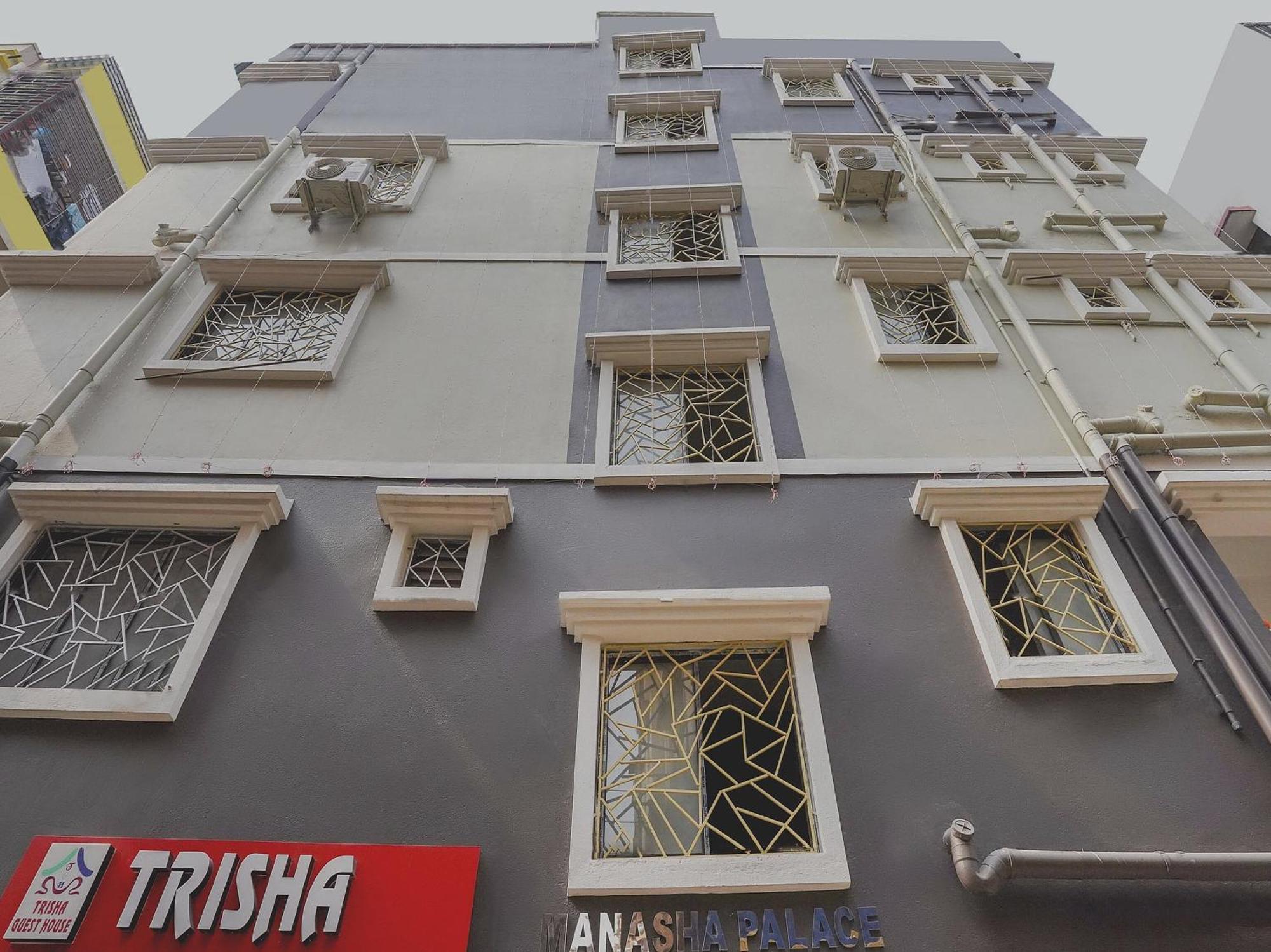 Hotel O Trisha Guest House Dam Dam Bagian luar foto